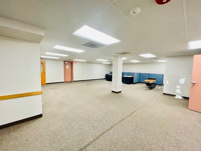More Photos Of 202 S Kingshighway St, Sikeston Office For Lease