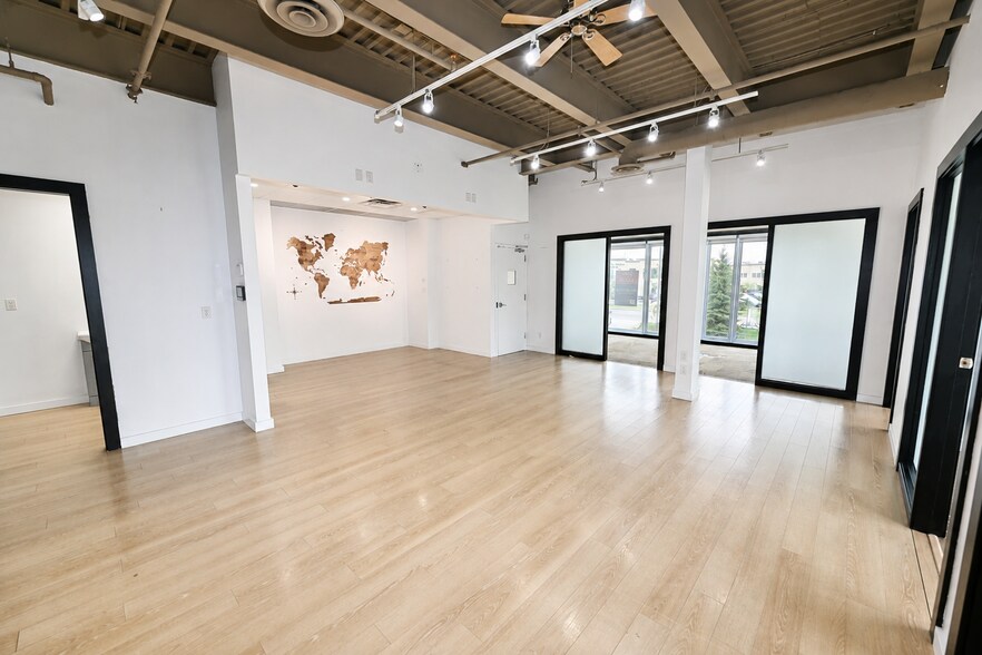 More Photos Of 2330 Ellwood Dr SW, Edmonton Specialty For Lease