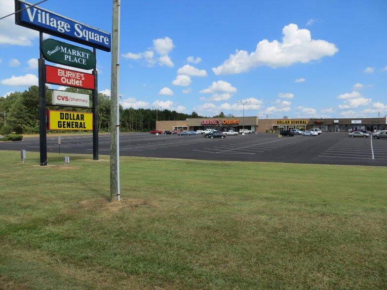 Primary Photo Of 853 Highway 35 N, Forest Unknown For Lease