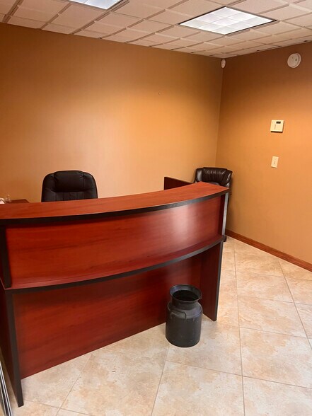 More Photos Of 2101 NW 33rd St, Pompano Beach Unknown For Lease