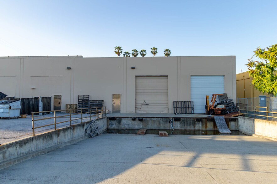 More Photos Of 2485 Charleston Rd, Mountain View Flex For Sale