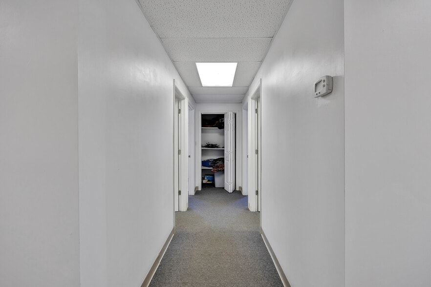 More Photos Of 3548 Cumberland Rd, Cumberland Warehouse For Sale
