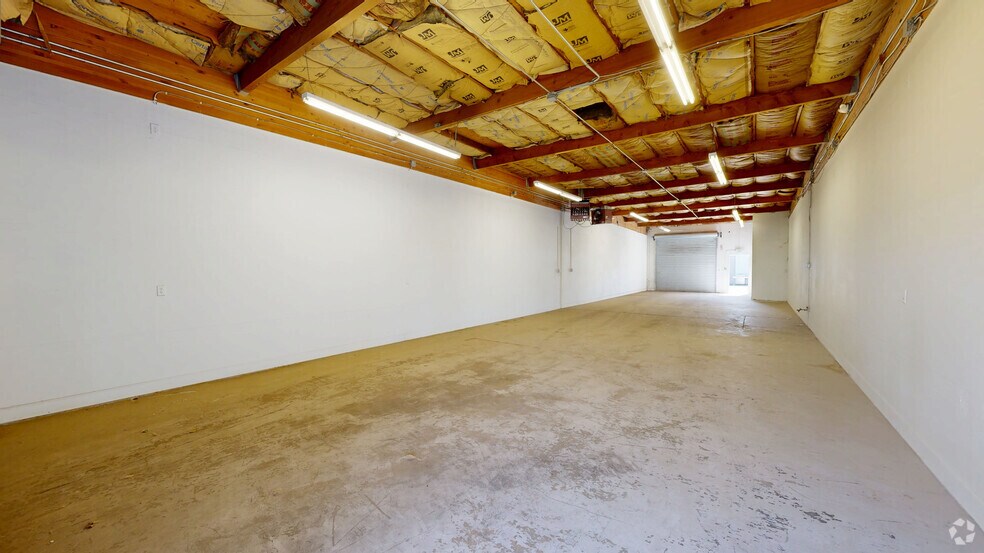 More Photos Of 340 Freeport Blvd, Sparks Flex For Lease
