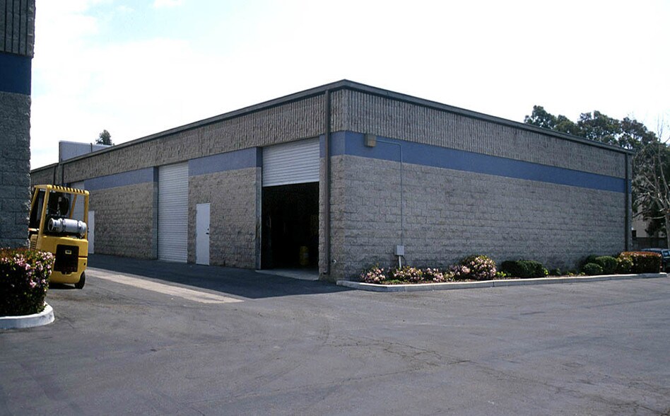 More Photos Of 2942 Industry St, Oceanside Unknown For Lease