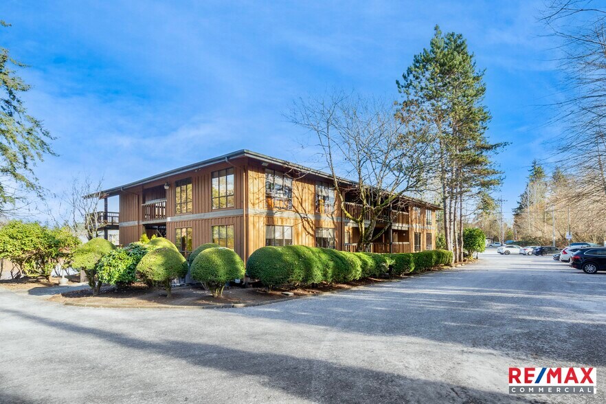 More Photos Of 20102 Cedar Valley Rd, Lynnwood Office For Sale