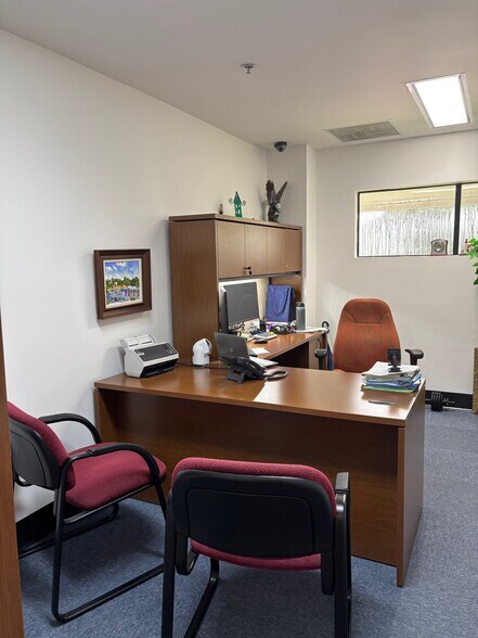 More Photos Of 701 E South St, Orlando Office For Sale