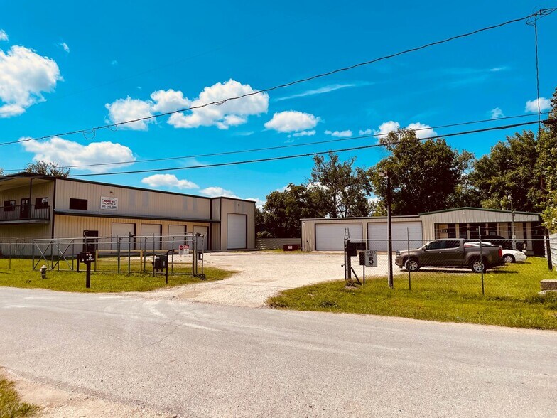 Primary Photo Of 2605 William Tell St, Houston Industrial For Sale