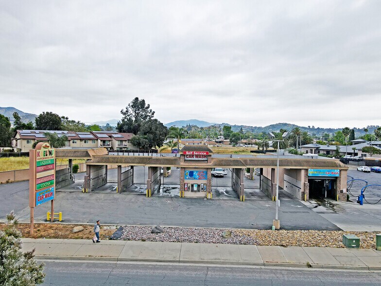 More Photos Of 1437 E Main St, El Cajon Carwash For Lease