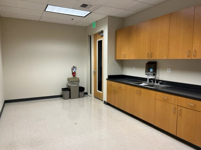 More Photos Of 770 Mason St, Vacaville Medical For Lease