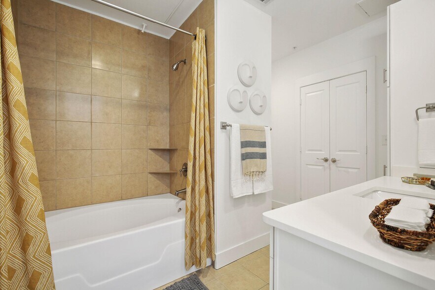 More Photos Of 3699 McKinney Ave, Dallas Unknown For Sale
