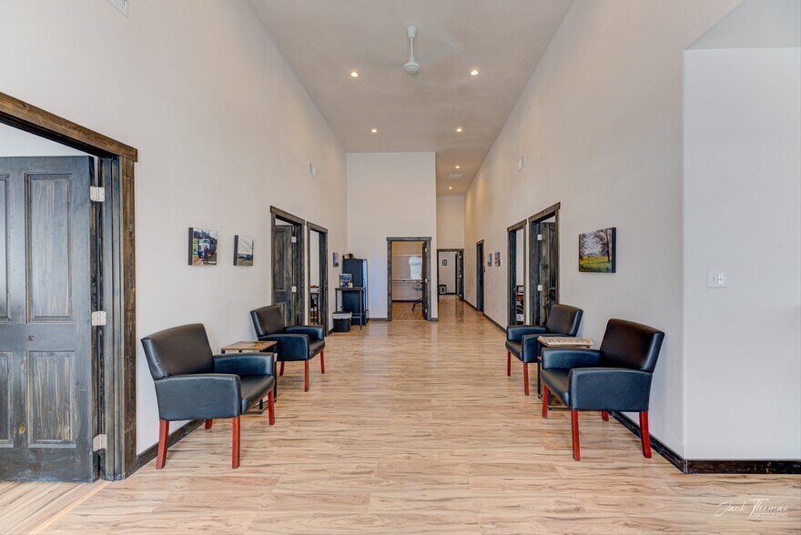 More Photos Of 4775 York Rd, Helena Light Distribution For Sale