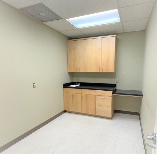More Photos Of 990 Pacific St, San Luis Obispo Medical For Lease