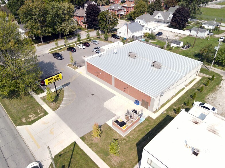 More Photos Of 818 E State St, Fremont Freestanding For Sale