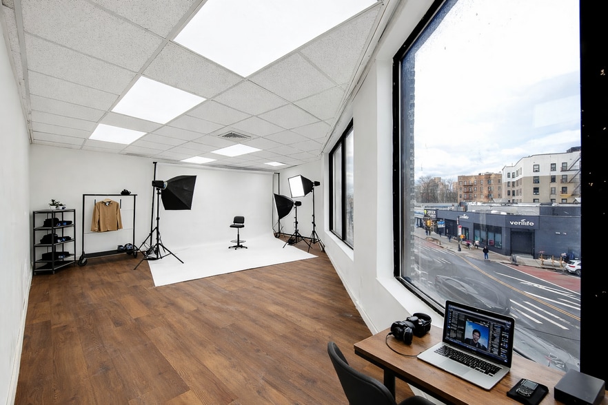 More Photos Of 8-12 W Fordham Rd, Bronx Storefront Retail Office For Lease