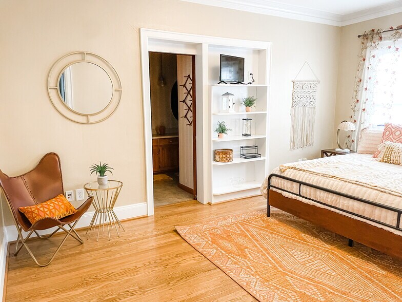 More Photos Of 2120 N Ocoee St, Cleveland Apartments For Sale