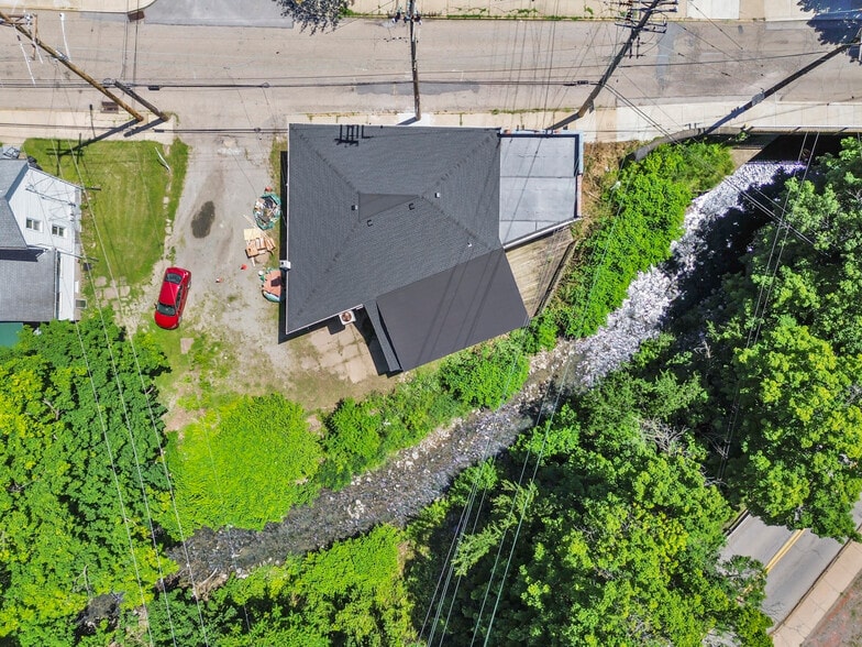 More Photos Of 101 Railroad Ave, Carnegie Warehouse For Sale