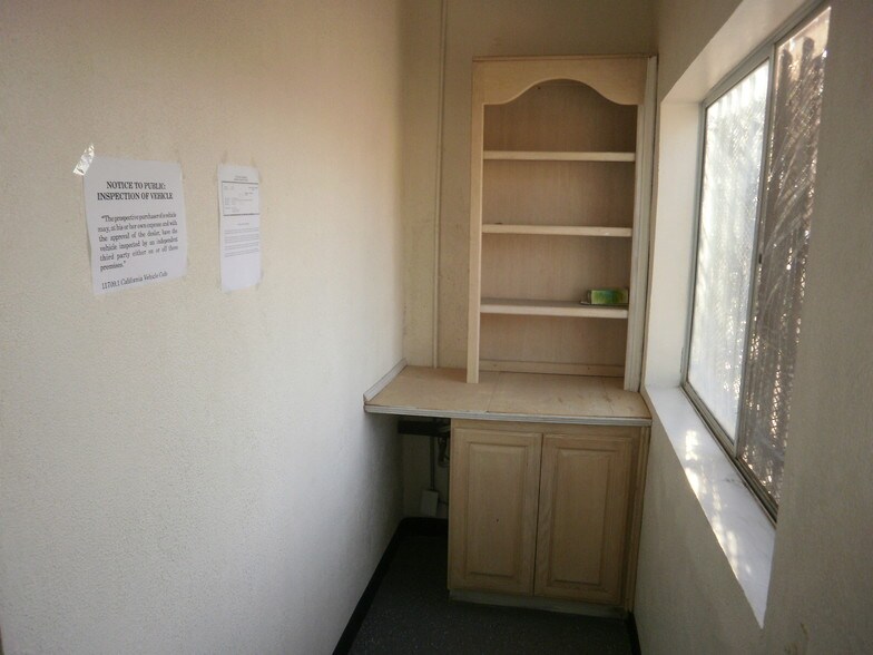 More Photos Of 312 W Rosecrans Ave, Compton Freestanding For Lease