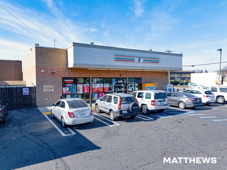 Primary Photo Of 3225 Mchenry Ave, Modesto Convenience Store For Sale