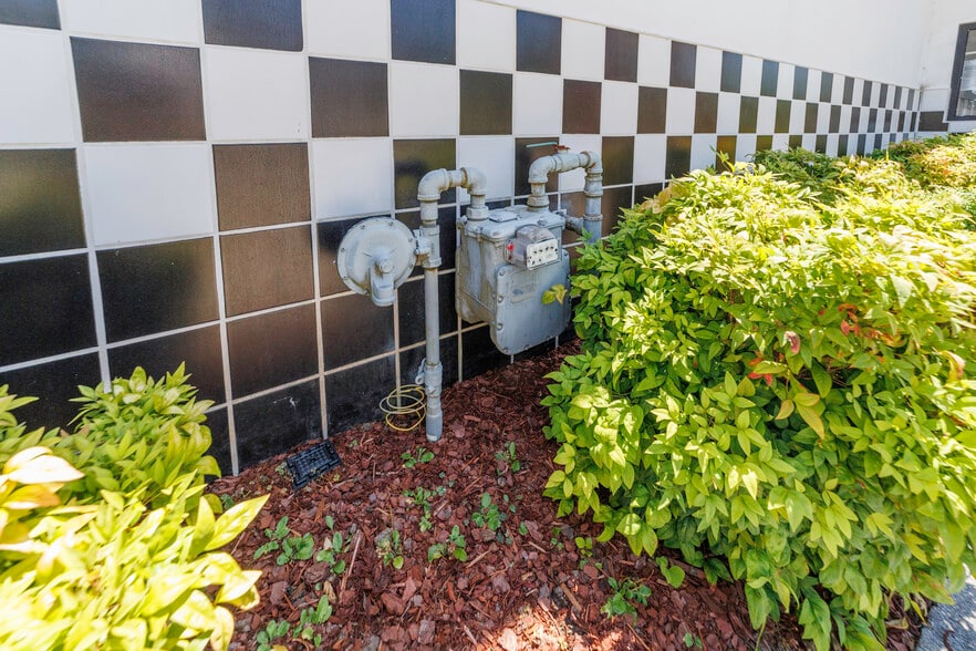 More Photos Of 12 Bo James St, Clayton General Retail For Sale