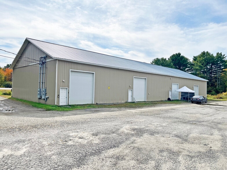 More Photos Of 112 Pond Rd, Bowdoinham Warehouse For Sale