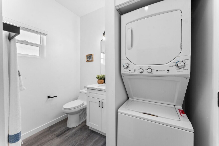 More Photos Of 8353 Ivory Coast Dr, San Diego Multifamily For Sale