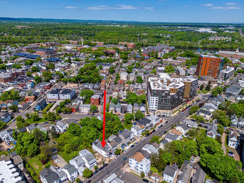 More Photos Of 173 Hamilton St, New Brunswick Specialty For Sale