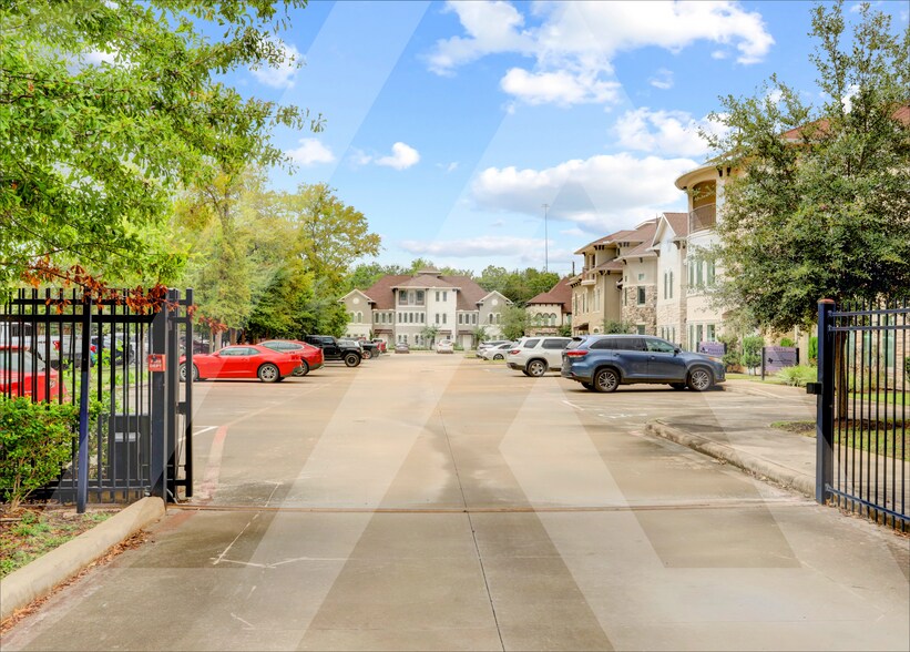 More Photos Of 6544 Greatwood Pky, Sugar Land Loft Creative Space For Sale