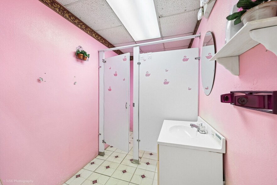More Photos Of 680 Superior St, Opa-locka Lodge Meeting Hall For Sale