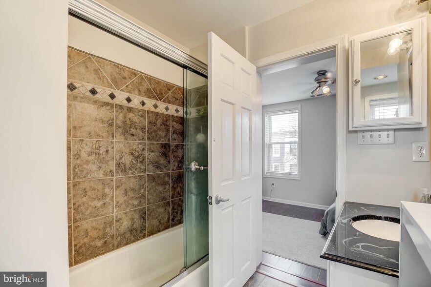 More Photos Of 1125 S Charles St, Baltimore Storefront Retail Residential For Sale