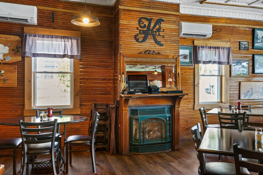 More Photos Of 64 Main St, Richmond Restaurant For Sale