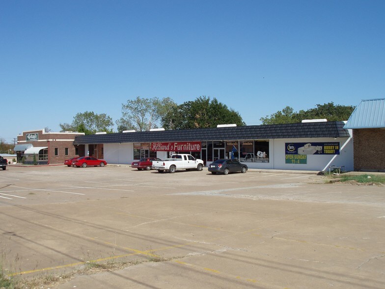 More Photos Of 428 N Gun Barrel Ln, Gun Barrel City Restaurant For Sale
