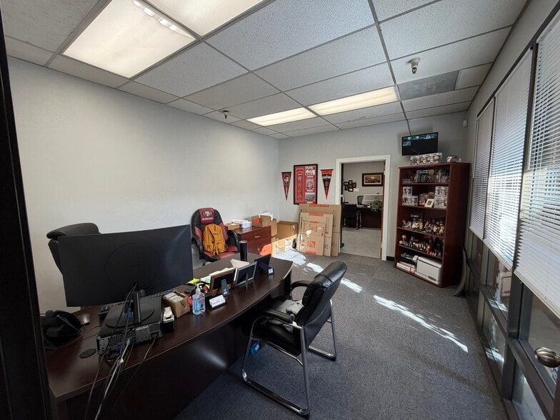 More Photos Of 4965-4969 Energy Way, Reno Light Distribution For Sale