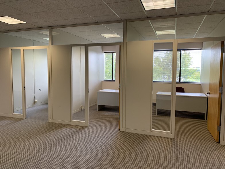 More Photos Of 23330 Commerce Park, Beachwood Office For Lease