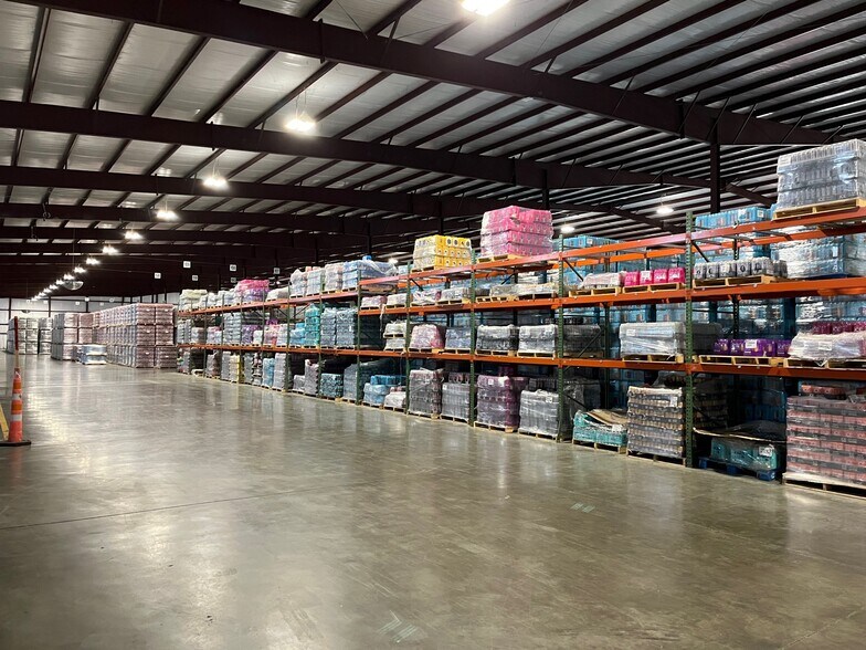 More Photos Of 106 Trooper Dr, Hot Springs National Park Distribution For Lease