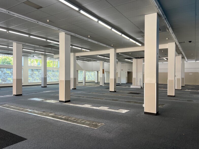 More Photos Of 2300 Shattuck Ave, Berkeley Office For Lease