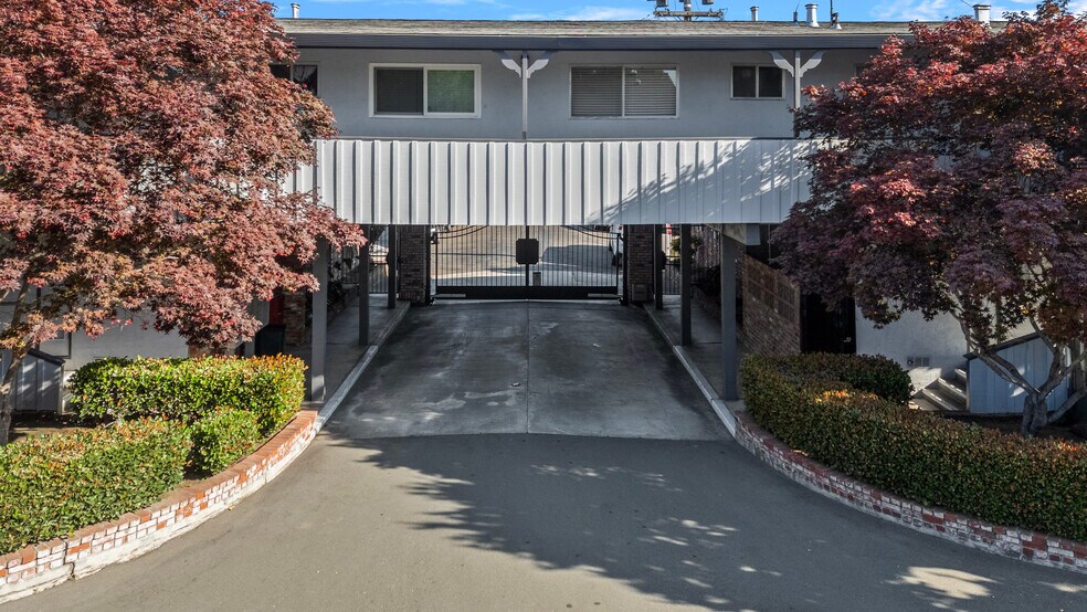 More Photos Of 2251 Buena Vista Ave, San Leandro Apartments For Sale