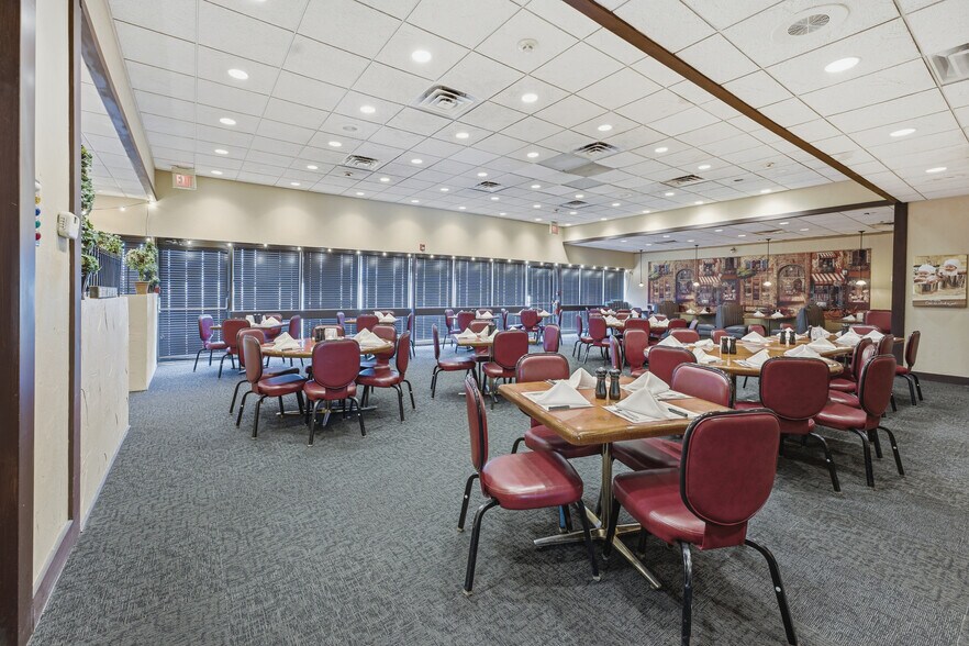 More Photos Of 4210 12th St NW, Canton Restaurant For Sale