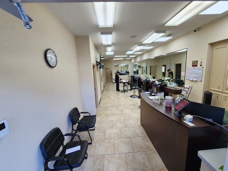 More Photos Of 417 E Parkwood Ave, Friendswood Office For Lease