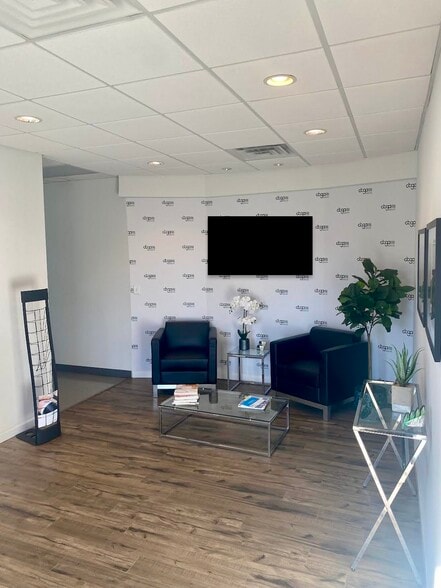 More Photos Of 163 Business Park Dr, Lebanon Light Manufacturing For Lease