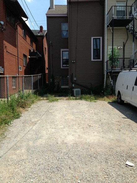 More Photos Of 5817 Ellsworth Ave, Pittsburgh Storefront Retail Office For Lease