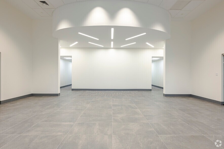 More Photos Of 50 Ivy Brook Rd, Shelton Unknown For Lease