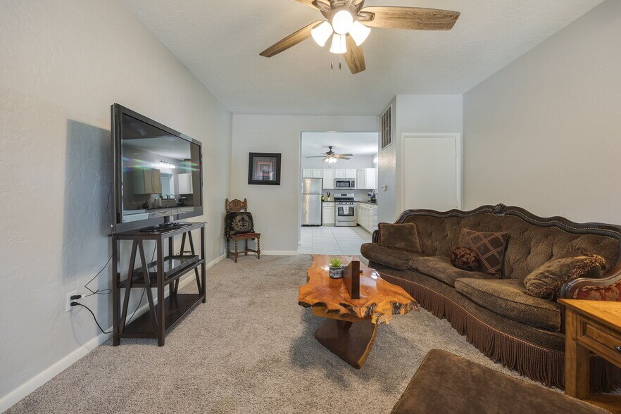 More Photos Of 1810 NW 11th St, Oklahoma City Multifamily For Sale