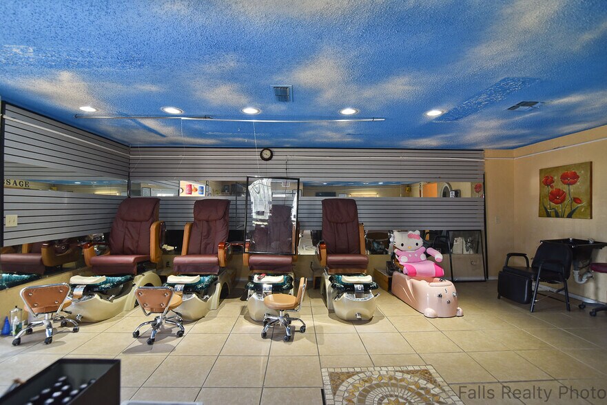 More Photos Of 4500 Kemp Blvd, Wichita Falls General Retail For Sale