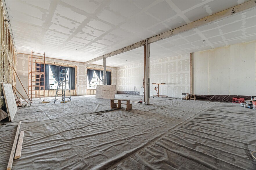 More Photos Of 1606 Harrison St, San Francisco Service For Sale