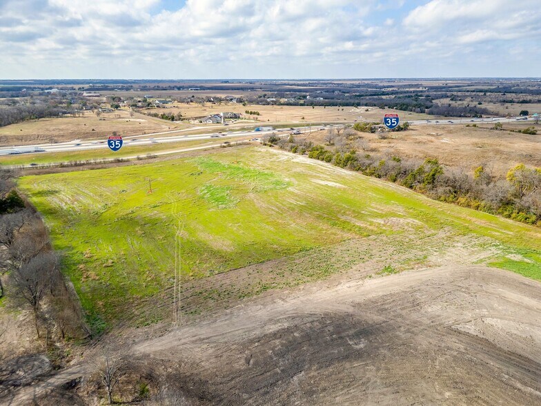 More Photos Of 13.819 Acres I-35, Waxahachie Land For Sale