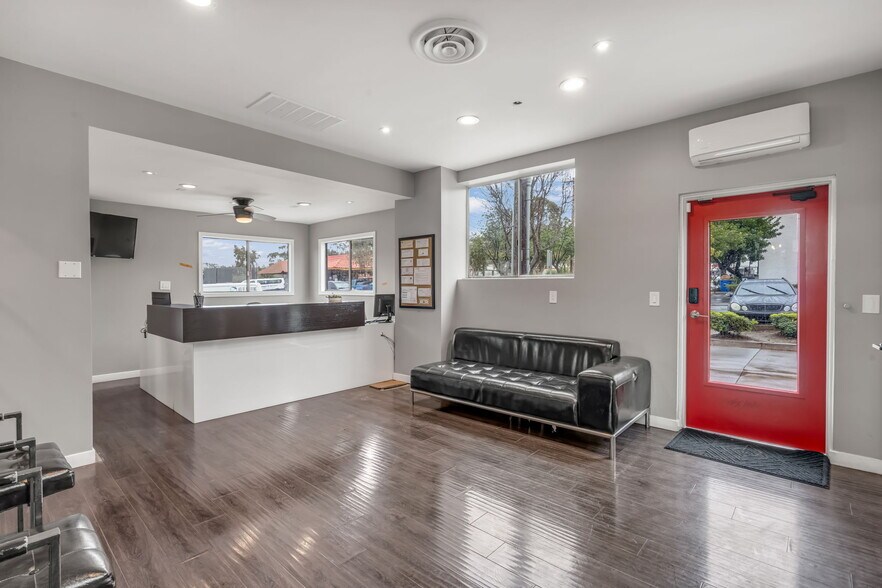 More Photos Of 2637 Saint Louis Ave, Signal Hill Warehouse For Sale