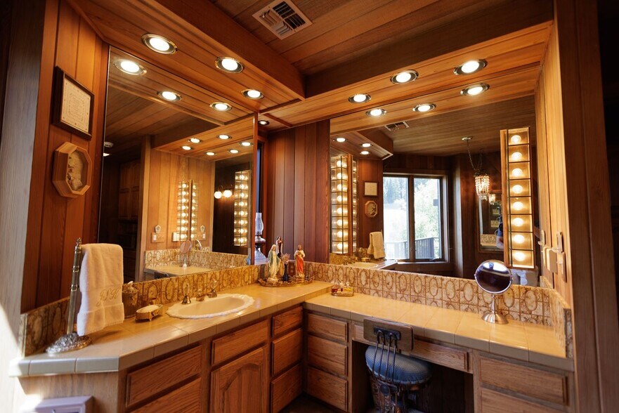 More Photos Of 59926 Comstock Rd, Cove Land For Sale