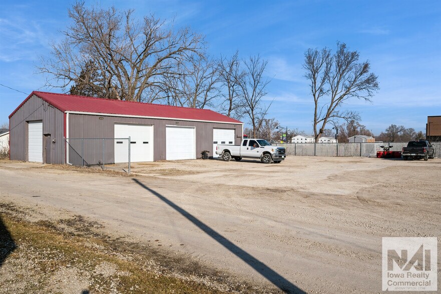 Primary Photo Of 2706 5th Ave, Marion Industrial For Sale