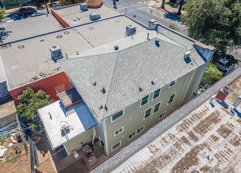 More Photos Of 1823 P St, Sacramento Apartments For Sale