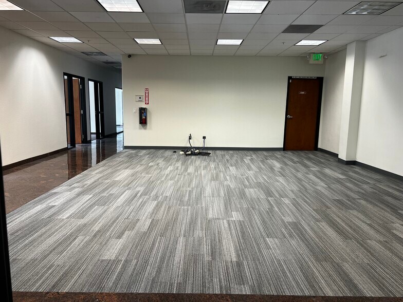More Photos Of 21-25 Post St, San Jose Storefront Retail Office For Lease